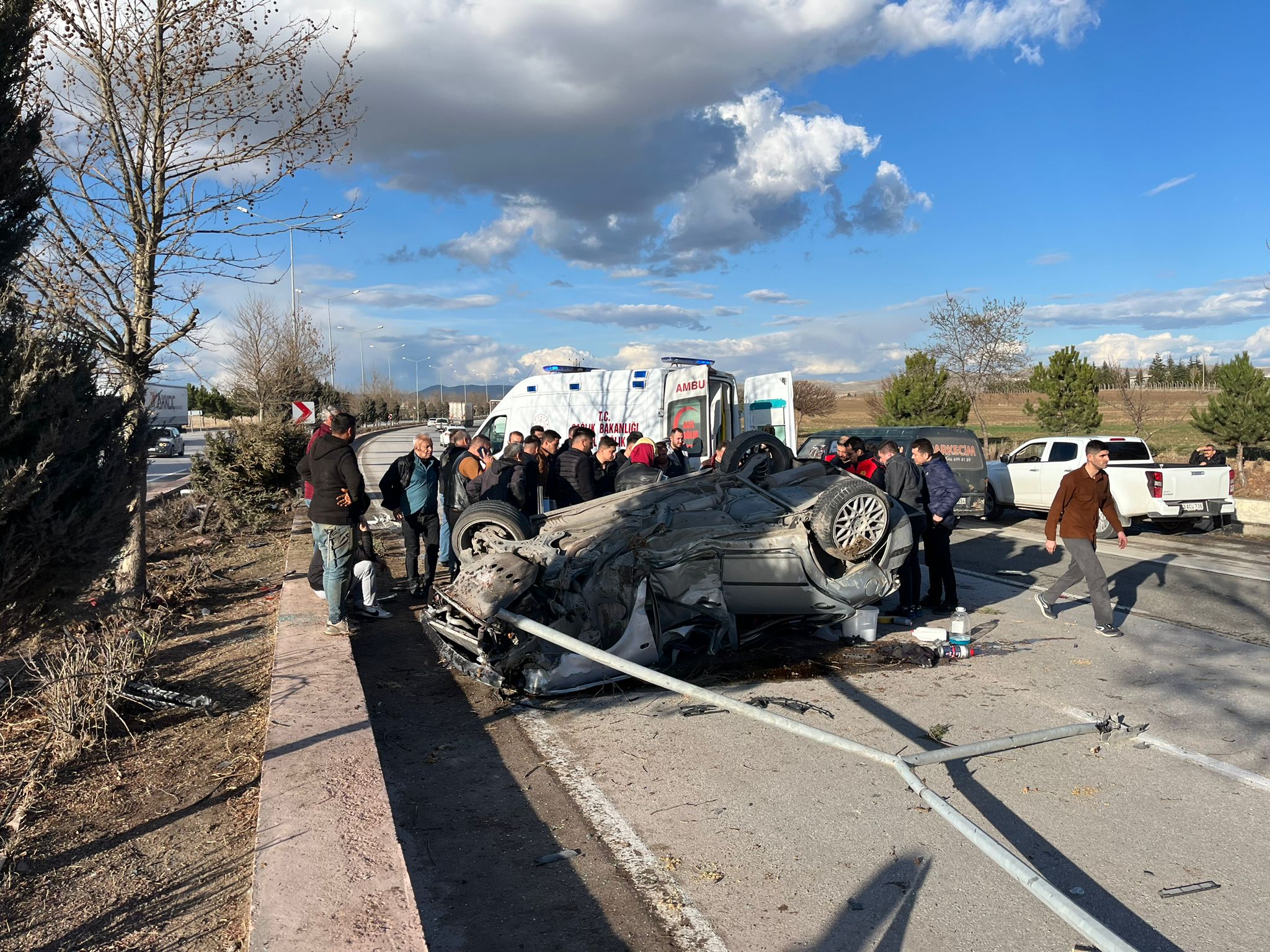 AFYONKARAHİSAR KONYA ÇEVRE YOLU NİZAMİYE KAVŞAĞINDA TRAFİK KAZASI