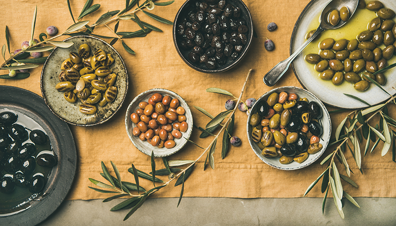 Salamura yeşil zeytin nasıl kurulur? Salamura yeşil zeytinin püf noktaları