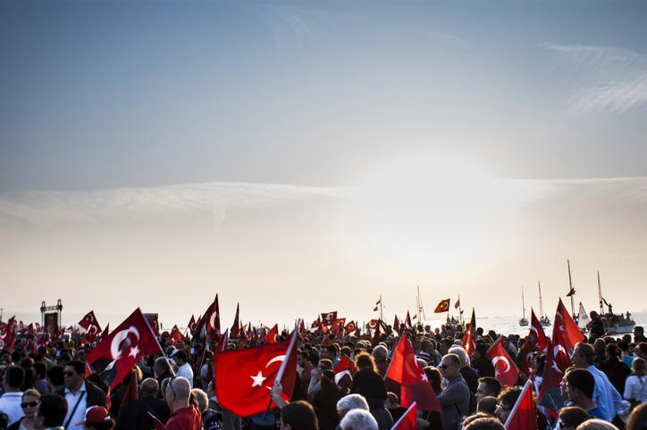 Türk Bayraklı ve Atatürk görselli 29 EKİM MESAJLARI 2023 | (Cumhuriyet’in 100. yılı kutlu olsun) En anlamlı, özel, farklı, duygulu, görselli ve resimli 29 Ekim kutlama mesajları