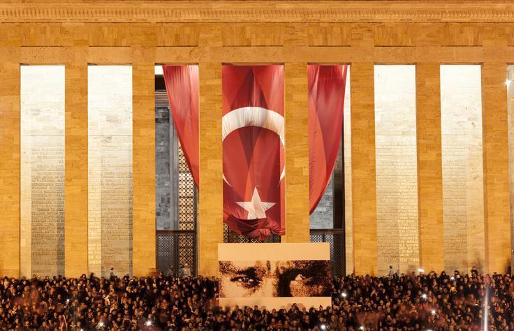 Türk Bayraklı ve Atatürk görselli 29 EKİM MESAJLARI 2023 | (Cumhuriyet’in 100. yılı kutlu olsun) En anlamlı, özel, farklı, duygulu, görselli ve resimli 29 Ekim kutlama mesajları