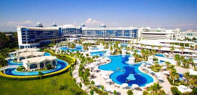 sueno-hotels-deluxe-belek-001.jpg