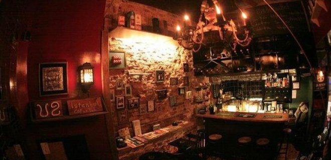 u2-istanbul-irish-pub.jpg