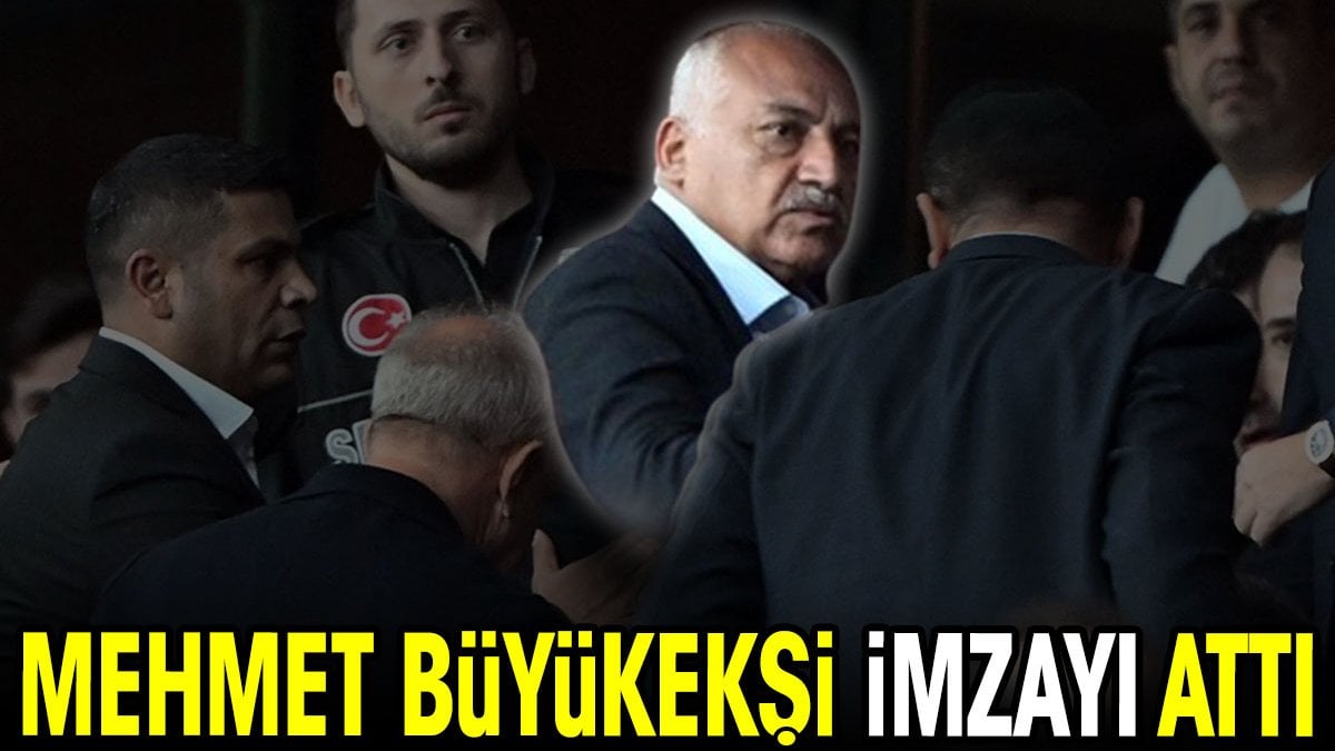 Mehmet Büyükekşi imzayı attı