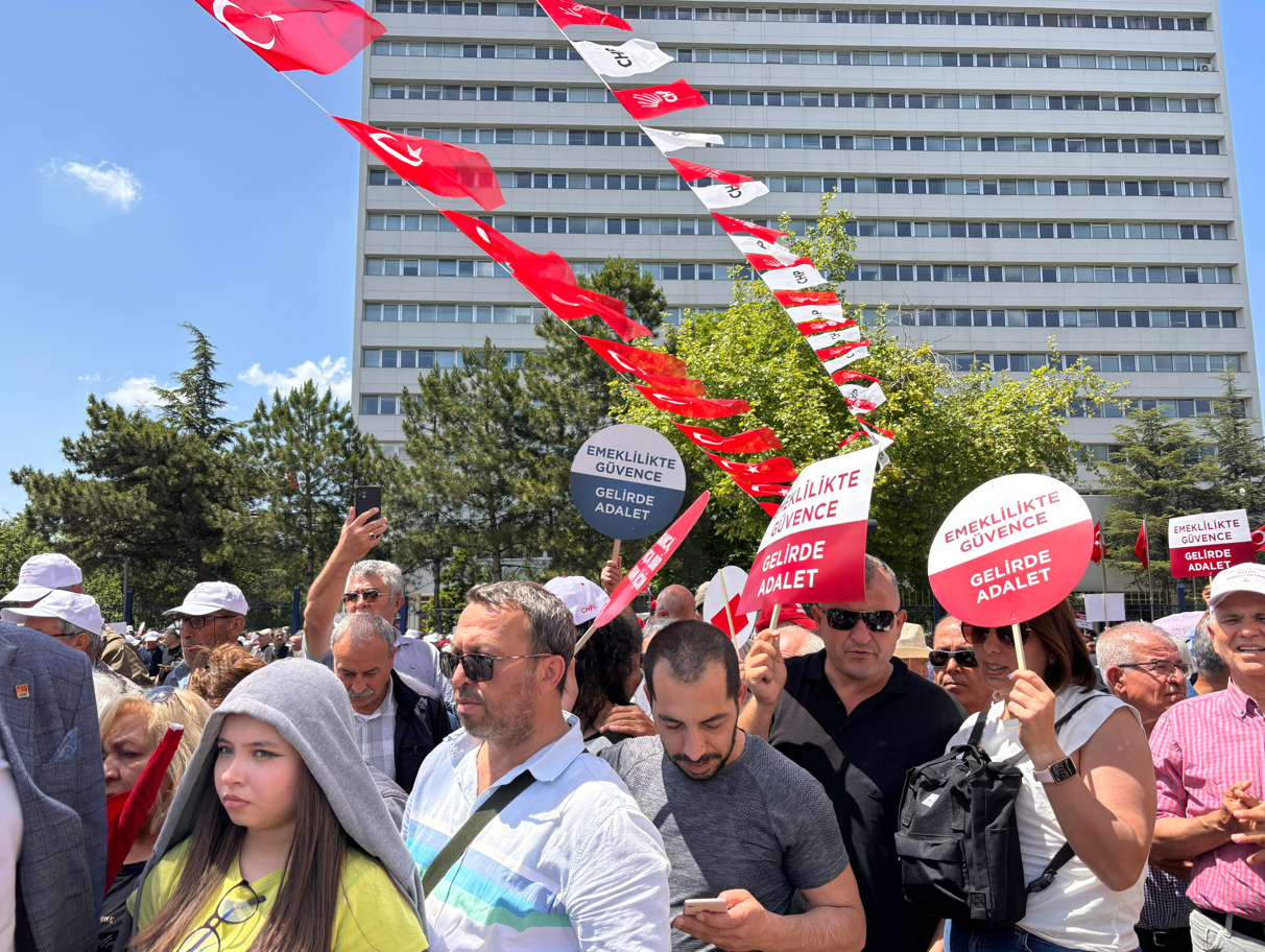 Emeklilerin Sesi Ankara'dan Yükseldi On Binlerce Emekli Tek Yürek Oldu! (8)